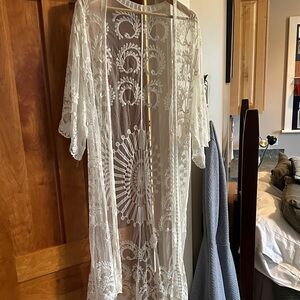 Elegant Cream Lace Kimono